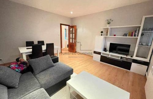 Ourense Appartement | O cuarto de abastos