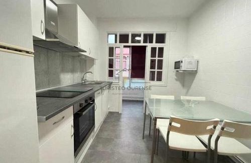 Ourense Appartement | O cuarto de abastos