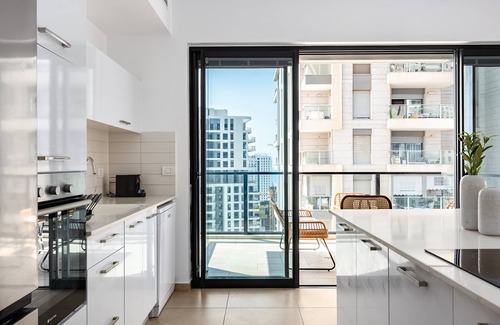 Bat Yam Appartement | O&O Group- Family Getaway | Sea View & Parking