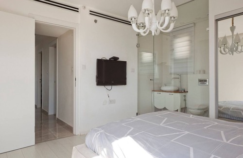 Bat Yam Appartement | Luxe Mini Penthouse 3BR Incroyable Plage & Vue Mer Premier Emplacement Bat-Yam