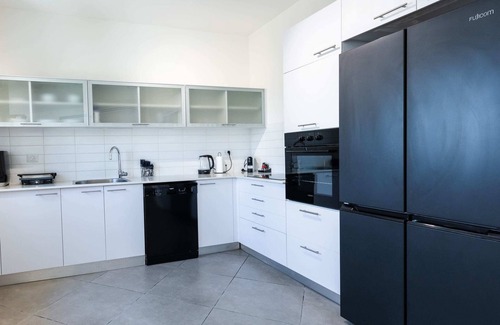 Rishon LeTsiyon Appartement | O&O Group - SeaFront Luxurious 3 BR Apartment