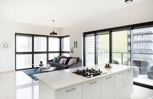 Bat Yam Appartement | O&O Group- Special Apartment Sea View Luxury Tower