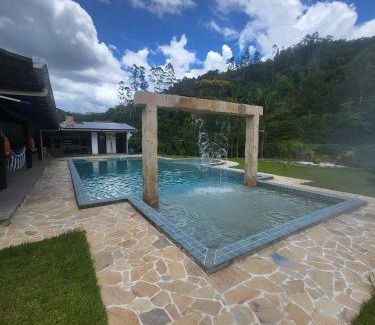Presidente Nereu Maison | O Vale do Colibri