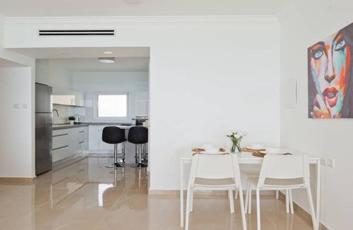 Bat Yam Appartement | Magnifique appartement 3BR avec vue sur la plage et meilleur emplacement Bat-Yam