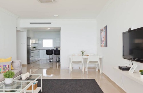 Bat Yam Appartement | Magnifique appartement 3BR avec vue sur la plage et meilleur emplacement Bat-Yam