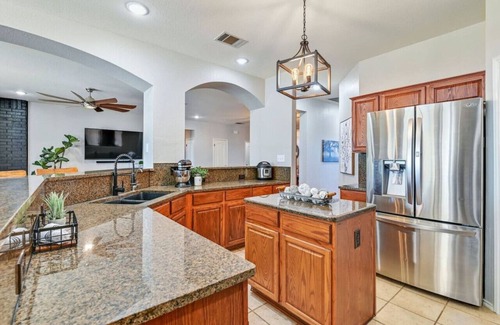 Liberty Hill Maison | 'Oak Hollow'- 40 Acre Country Escape w/ Pool, Sauna, Pet-Friendly!