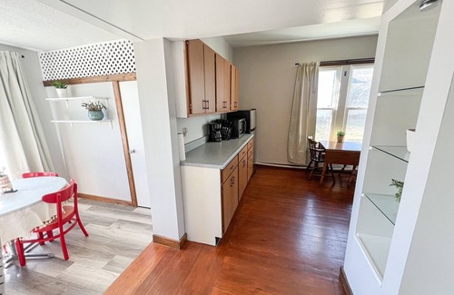Mahomet Maison | Oak Street Station in Downtown Mahomet
