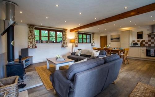 Lydney Maison | Oak Tree Cottage