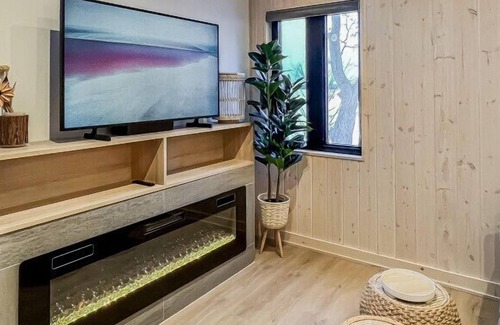 Roseneath Cabine | Oak View Cabin Nordic Modern Newly Renovated