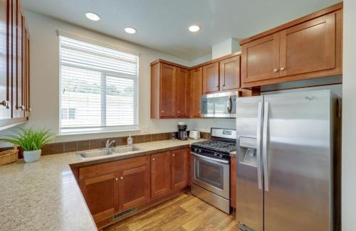 Oak View Maison | Oak View Home with Private Covered Patio!