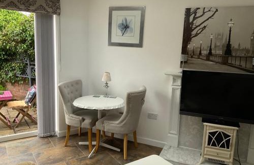 Frampton on Severn Appartement | Oakleigh 1 bed ground floor garden view apartment FREE ONSITE PARKING