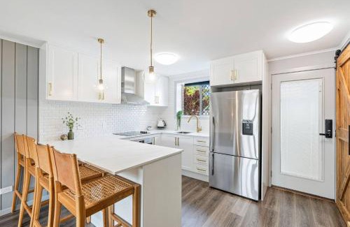 Torquay Appartement | Oaklight on Truro - Steps to Torquay Beach and Dining