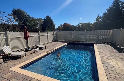 Plum Maison | Oakmont 5-bedroom house, 1-2 min walk to US Open 2025 Golf Course
