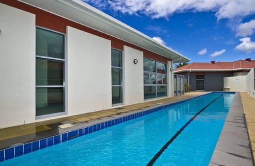 Salamander Bay Appartement | 516 'Oaks Pacific Blue', 265 Sandy Point Road- piscine privée, climatisation, WIFI