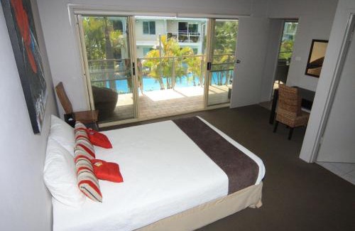 Salamander Bay Appartement | Oaks Pacific Blue 339 Huge Resort Lagoon Pool