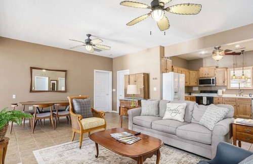 Southmont Maison | NEW! The Oar House - Luxury House High Rock Lake