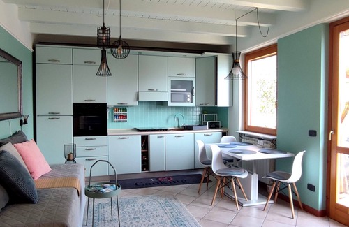 Fonteno Maison | Oasi Azzurra - three-room apartment in small villa with terrace overlooking Lake Iseo