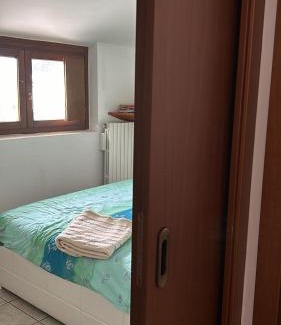 Brebbia Appartement | Oasi Sole Laghi with Pool