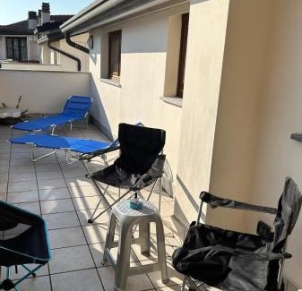 Brebbia Appartement | Oasi Sole Laghi with Pool