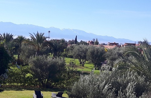 Oulad Hassoune Villa | villa avec piscine privative, vue sur l’Atlas.