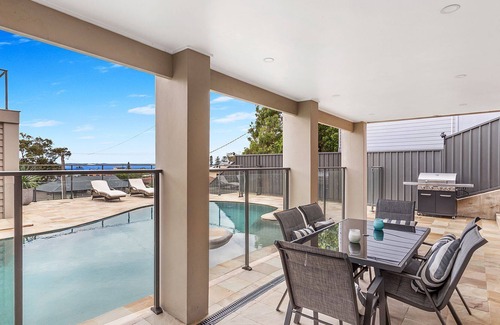 Corlette Appartement | Oasis by the pool at Corlette