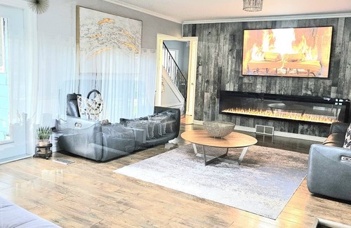 Ingersoll Villa | ***OASIS***
