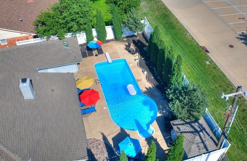Central Oklahoma City Maison | Oasis @ Hefner - Glamorous 3BR with Radiant Pool