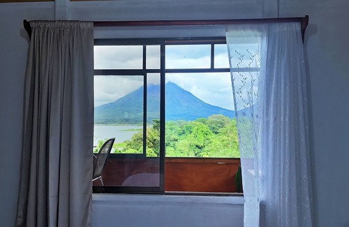 El Fosforo Appartement | Oasis House with Soaking tub - Volcano & Lake views