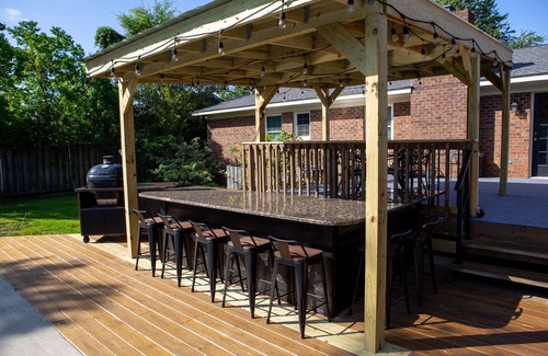 Wilmington Maison | Oasis in the middle of town for large groups with pool and 2 Master bedrooms.