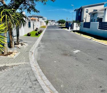 Bloubergstrand Maison | Oasis of Comfort