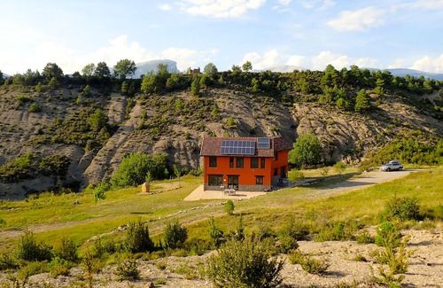 Laspuna Maison | Oasis de tranquillité avec une vue imprenable au pied de la Peña Montañesa