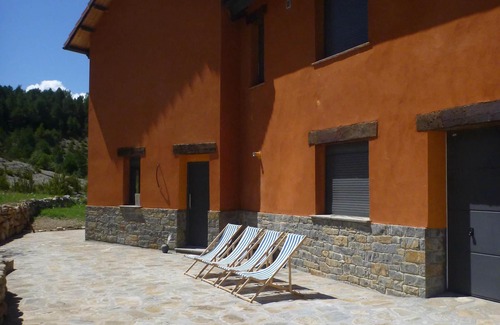 Laspuna Maison | Oasis de tranquillité avec une vue imprenable au pied de la Peña Montañesa