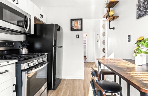 West New York Appartement | Oasis on the Hudson River: NYC Views & Vibes, Charming 2 Bedroom with Wifi