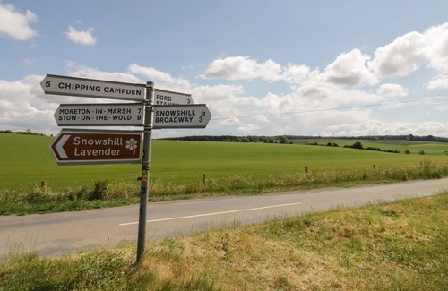Snowshill Village Cottage | Oat Hill Cottage, BROADWAY
