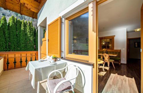 Lagundo Appartement | Obermoarhof Hönigspitze OG Deluxe