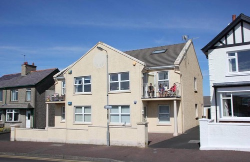 Portballintrae Appartement | Obsidian: Arguably the best view in Portballintrae