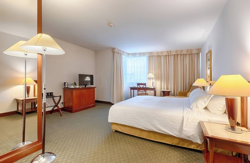 Levallois-Perret Hôtel | Evergreen Laurel Hotel