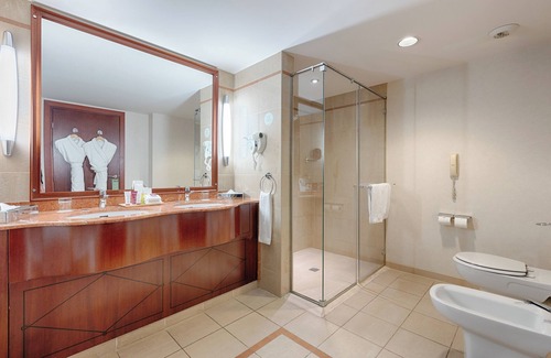 Levallois-Perret Hôtel | Evergreen Laurel Hotel