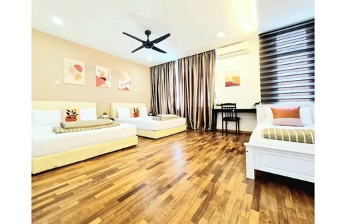 Tanjung Bungah Maison | Ocean 13 海洋拾叁 Shamrock Beach BigGroup 4 bedroom