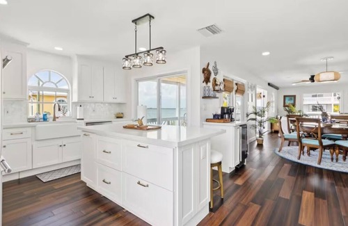 Cutthroat Harbor Estates Maison | ✨️ Ocean access w/Dock, 4 bed/4 bath. Inquire for any special requests ✨️