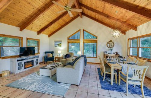 Gualala Maison | Ocean and Redwoods Views! Coastal NorCal Sanctuary