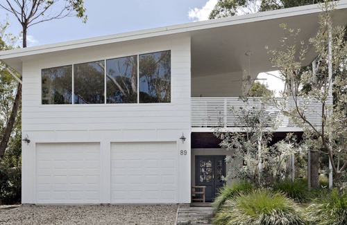 Bendalong Maison | Ocean At Bendalong - The Epitome of Coastal Elegance