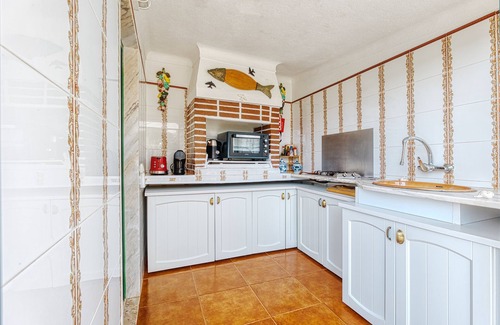 Mafra Maison | Charmante maison de ville indépendante avec toutes commodités, y compris barbecue et jardin