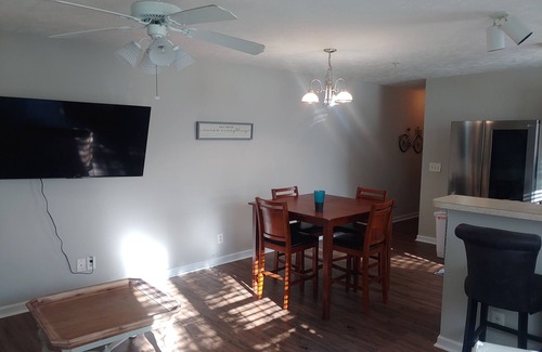 Downtown Myrtle Beach Copropriété | Ocean/Boardwalk two blocks away. Close to restaurants and businesses