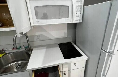 Lake Ridge Appartement | Ocean Breeze * 5 min to Beach *