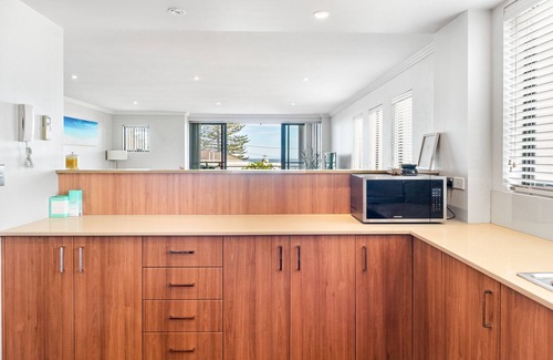 Blue Bay Appartement | OCEAN BREEZE | LUXURY APARTMENT WITH OCEAN VIEWS AT THE ENTRANCE