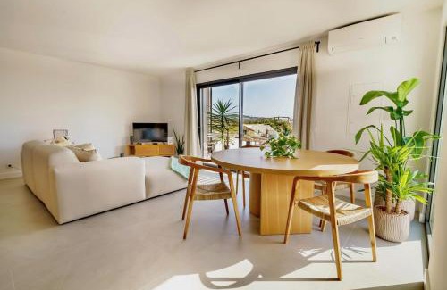 Barril de Cima Appartement | Ocean Breeze Retreat near Ericeira
