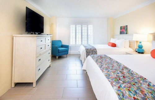 Christiansted Hôtel | Ocean Breeze Stay | 2 Rooms w/Queen Beds Near Marina, Pier & Dining