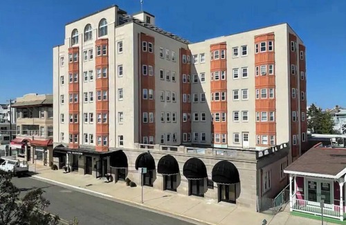 North End Appartement | Ocean City Condo Steps from Boardwalk, Ocean View!