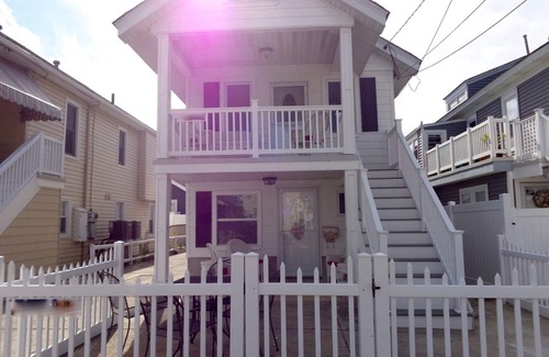 North End Maison | Ocean City home one block from beach
